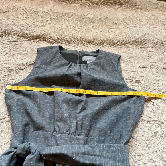 Classic gray dress - Picture 7 of 8